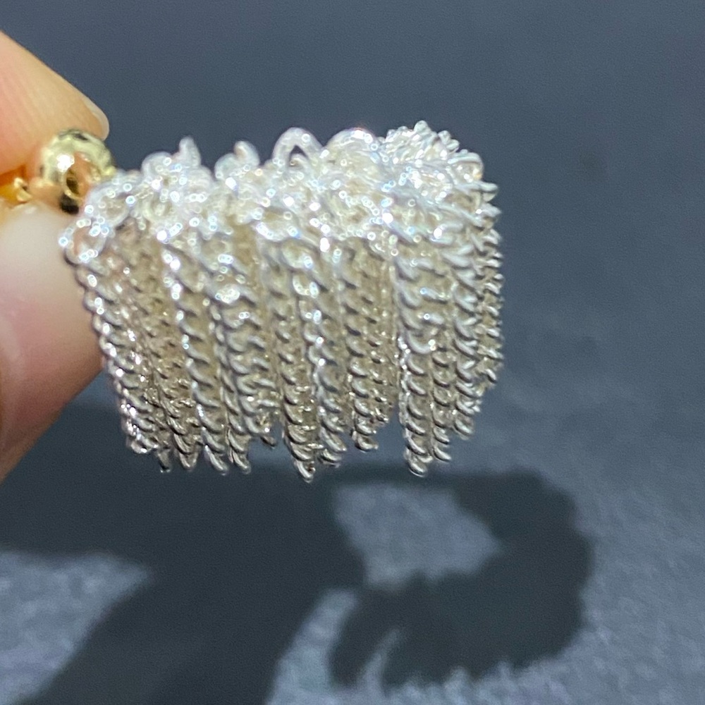 Chic Unique Ring Jewelry Accessory - Picture 3 of 12